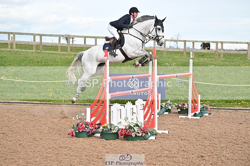 240418A-160217-04933 - Cls 9, 2 Star Big Tour 1.40m