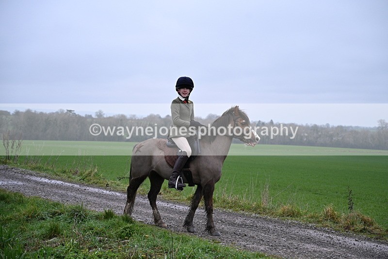 WJ7_9704 - Walk out..