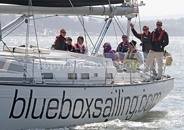100417 BLUEBOXSAILINGCOM IMG_1522jpg - Sailboats - monohull