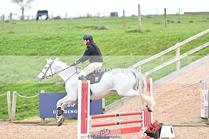 250414-110556-00369 - 80cm Round 1