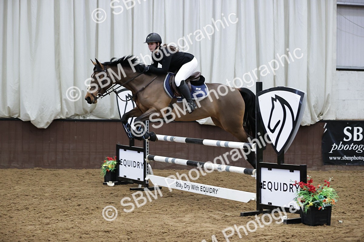 SBM_000929 - Class 3 - Nupafeed Supplements Senior Discovery/ 1m Open