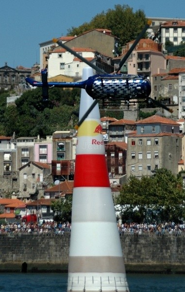 Vertical Heli - Red Bull Air Race II