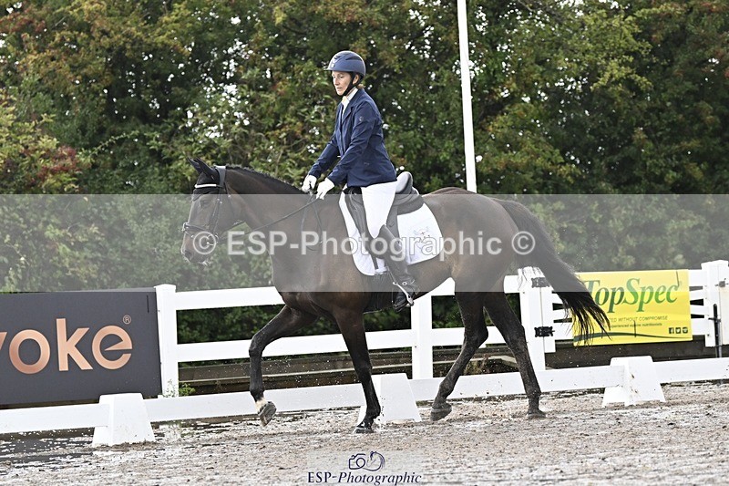 250907-103235-06273 - 027-Amanda.KingInvincible