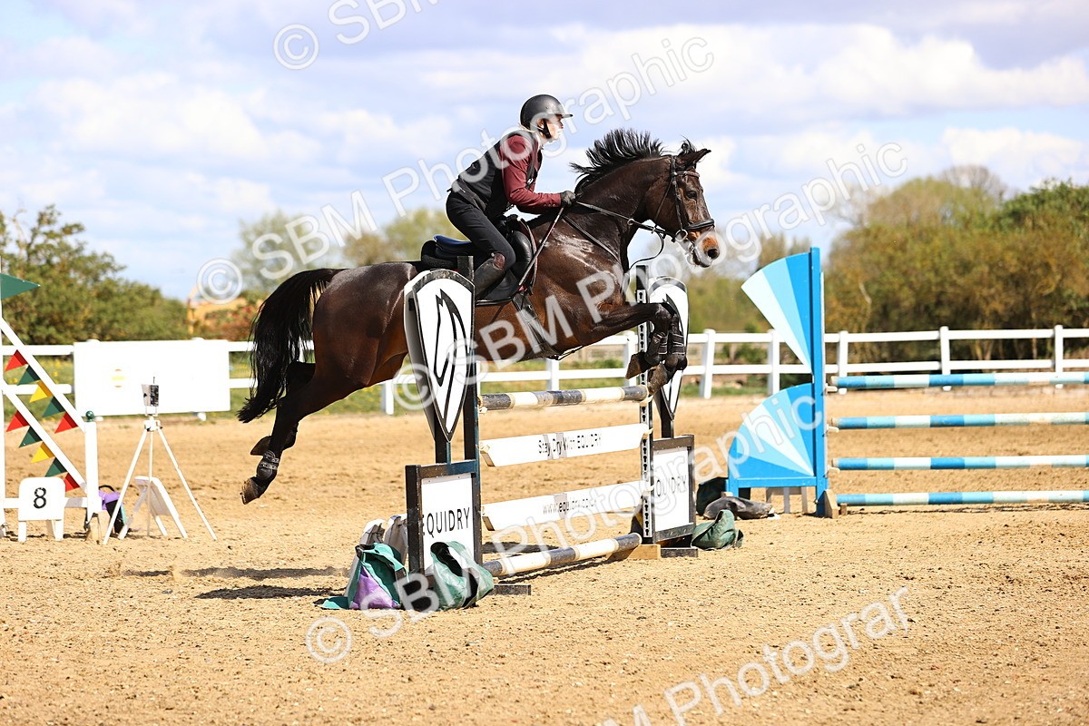 SBM_004366 - Class 17 - Senior Newcomers - 1.10m