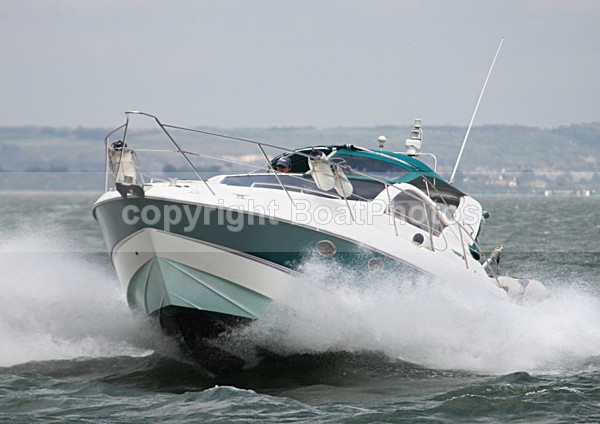 100528 ZEPHYRUS IMG_6639 - Motorboats - Open