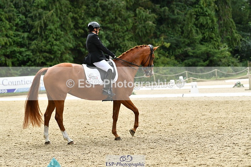 250718A-140839-01998 - 068-Stacey.Escrig-JOIE.DE.VIVRE.III