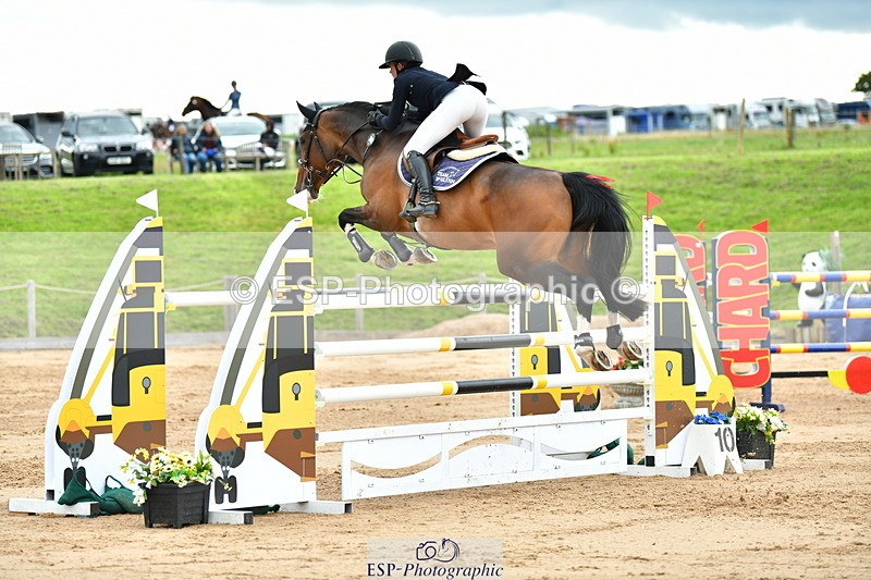 230720A-155928-04121 - Cls 9, 2 Star Big 1.40m Start to break