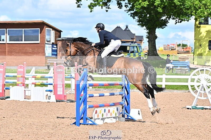 240619A-160113-01095 - Cls 5 Snr Foxhunter and 1.20m Open
