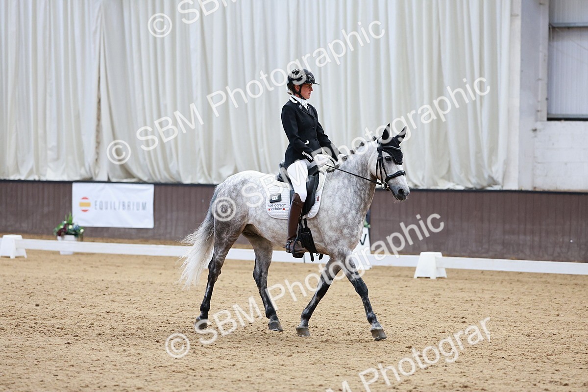 SBM_007129 - Class 6b - Novice 6 - 8.56-9.24