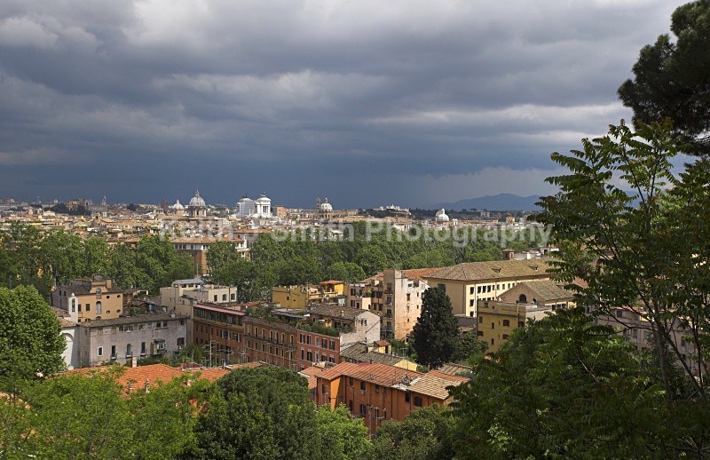 YR6M82812  (RM) - Worldwide