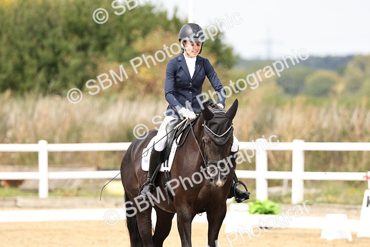 SBM_013154 - Class 3 - Novice 4 - 11.43-12.25