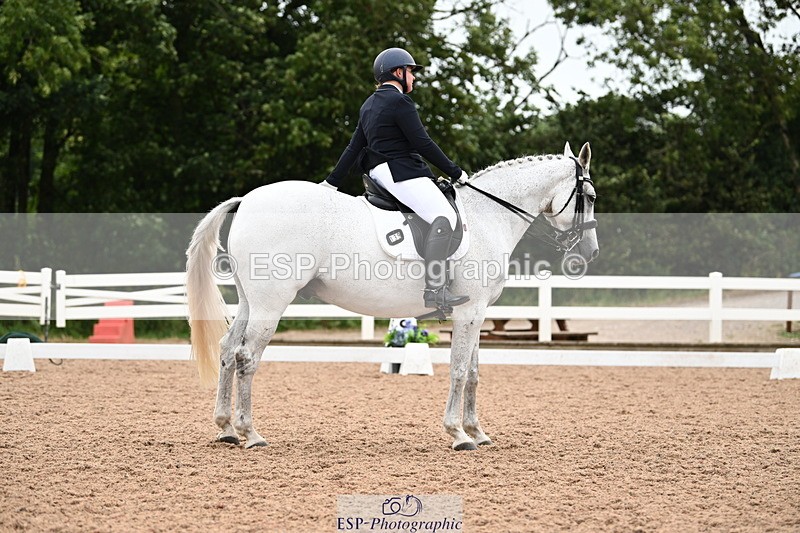 240815A-140406-01940 - 139-Chloe.Makepeace-Beechfield.Diamond