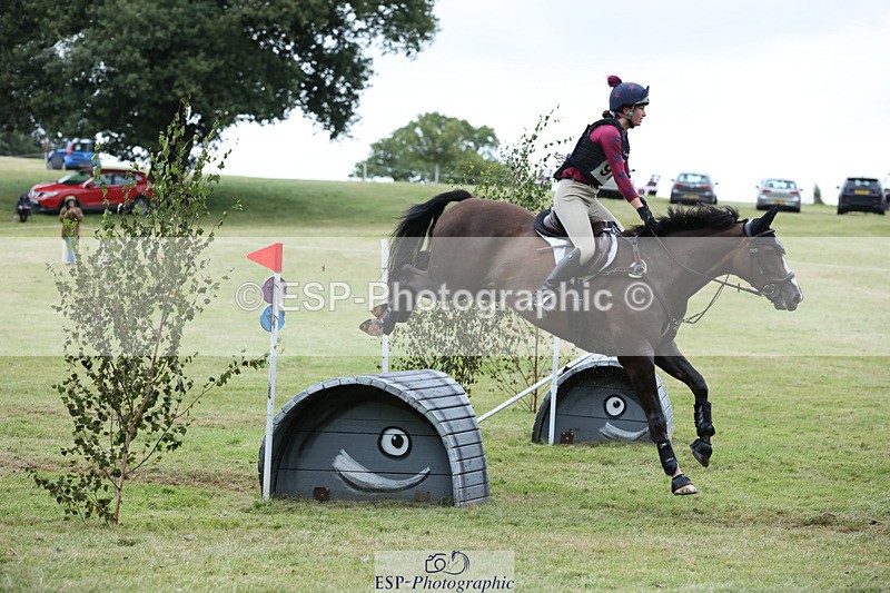 240825X-174920-38429 - 80cm XC 17.30 to End