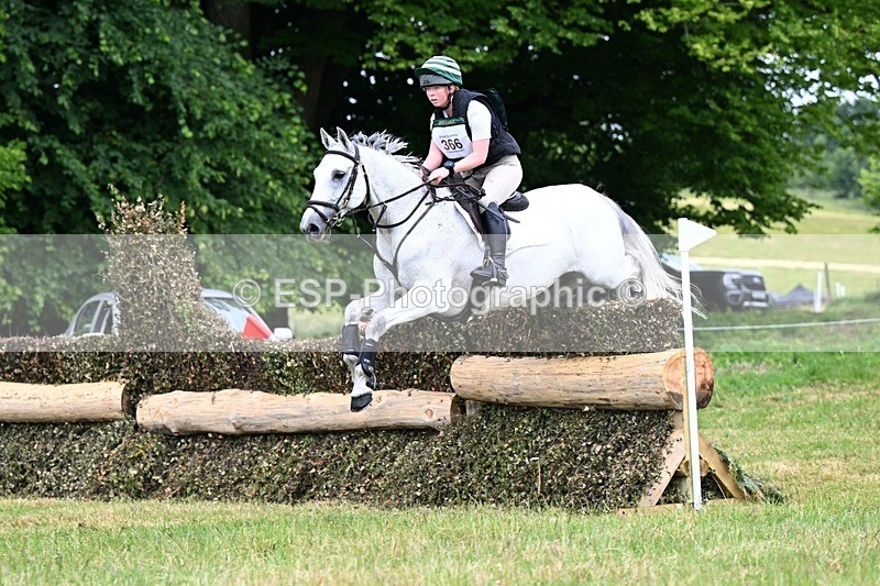 240630X-120921-6757 - 366-Raffaella_Cook-SILVER_DON