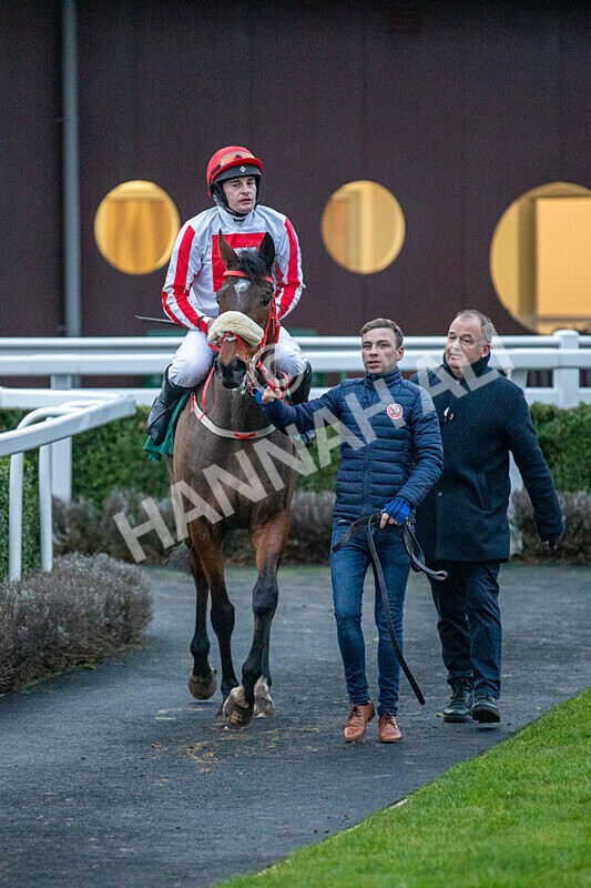 171224-Race 7-Moonbow-0434 - Race 7