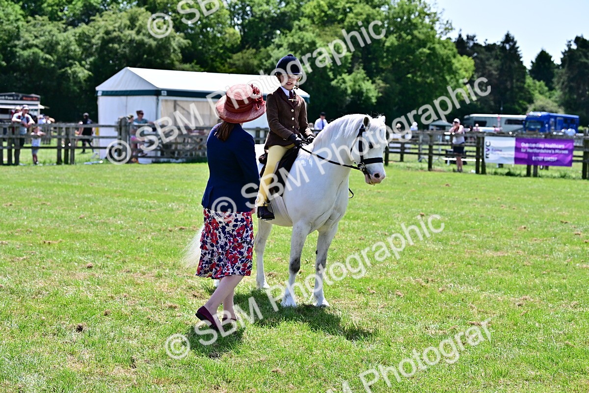 SBM_06047 - Class 59-60 - TSR M&M  Lear Rein and First Ridden Amateur of the year