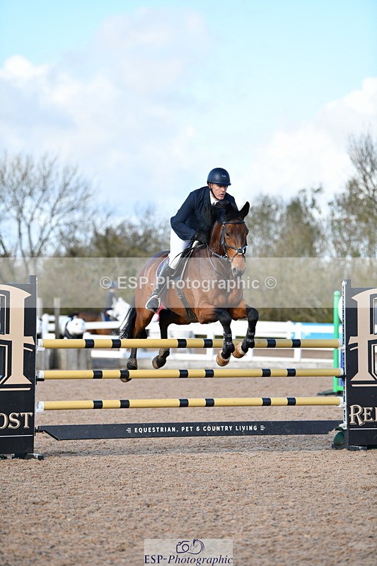 231110A-143617-00810 - Cls 6 Foxhunter & 1.20m Open