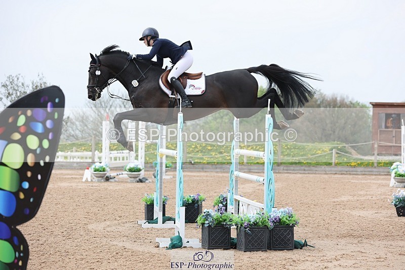 250424-120122-05175 - Cls 1 - 2 Star Small Tour