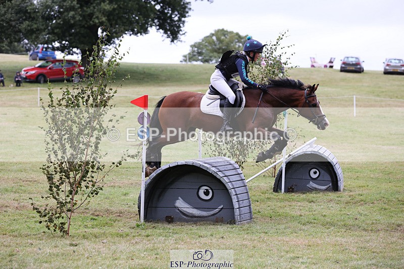 240825X-163405-37774 - 80cm XC 16.30 to 17.30