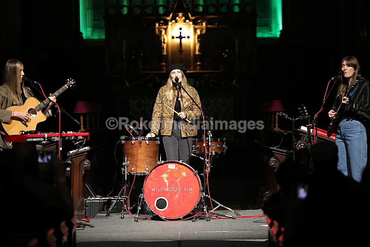 FOLK N BLUES-685 - FOLK and BLUES SEPT 2022