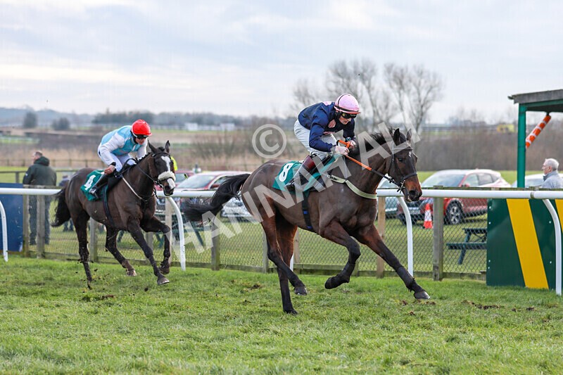 220125-Race 3-Emotional Roller-3658 - Race 3