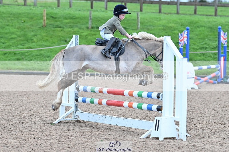 231029A-102600-02737 - 70cm Club and Schools