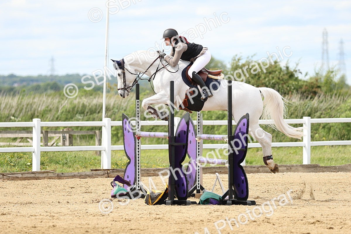SBM_001417 - Class 5 - Senior Foxhunter - 1.20m