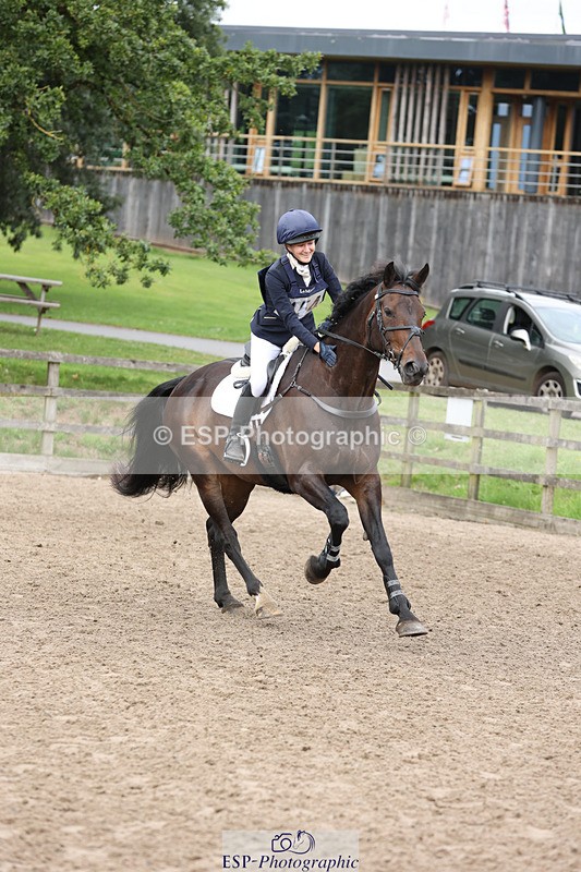 240804-114143-12756 - 454-Bella_Stevens-TOTALLY_WORTH_IT