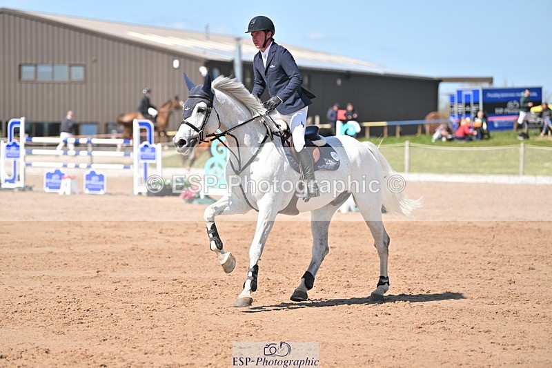 240420A-141814-11690 - Cls 7, 2 Star Medium Tour 1.35m