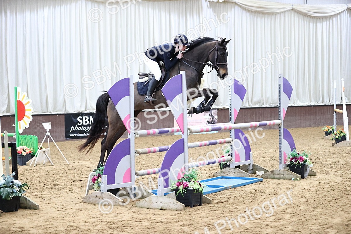 SBM_006054 - Class 16 - Senior Newcomers - 1.10m Open