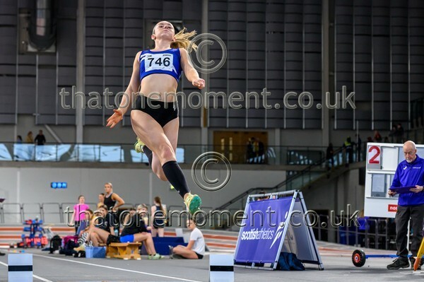 SeniorInd25-918223 - Field Female