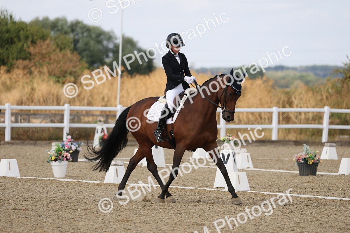 SBM_022030 - Class 22 - M5 Silver13.03.14.07