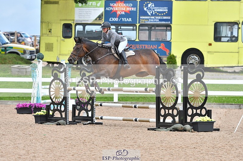 240727A-153116-06161 - Cls 24 1.05m Amateur Qualifier