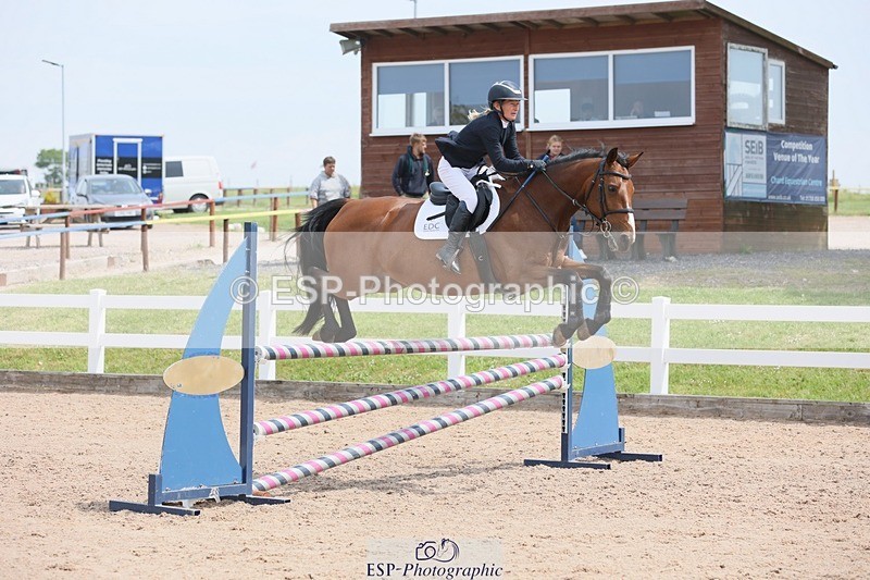 250523-121549-01238 - Cls 09 A&B  Snr Disc & 1.00m Open