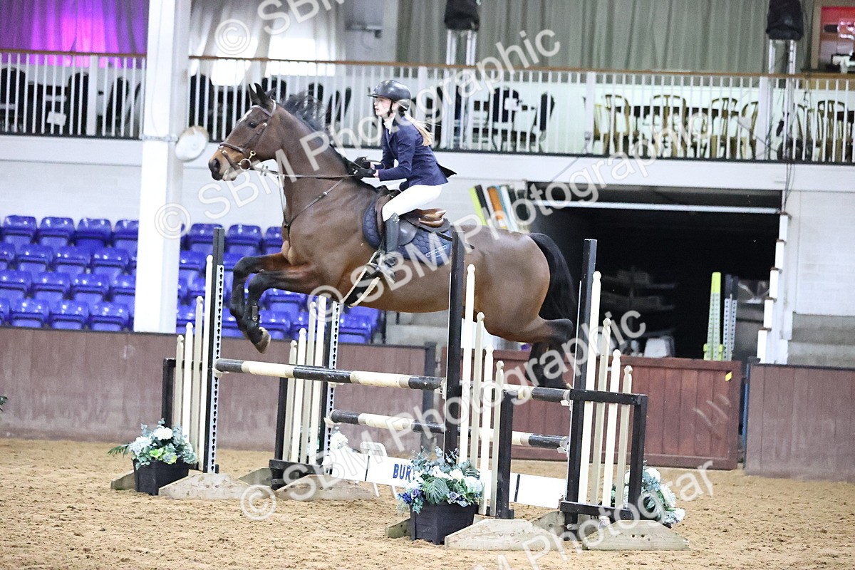 SBM_1990 - Class 8 - Nupafeed Supplements Senior Discovery/ 1m Open