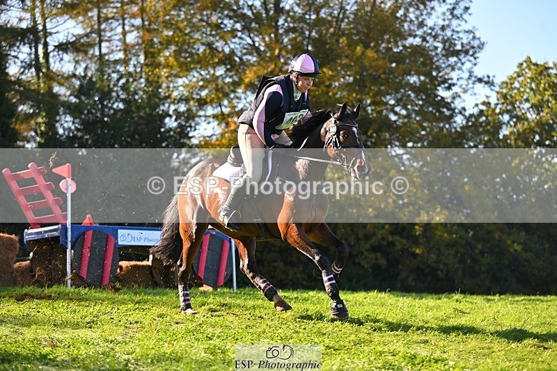 241026-120432-13042 - 402-Ella.Matravers-BALLYMITTY.MAC