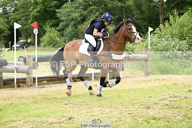 240623-102452-01036 - BE 90 XC 09-35 tro 10-30