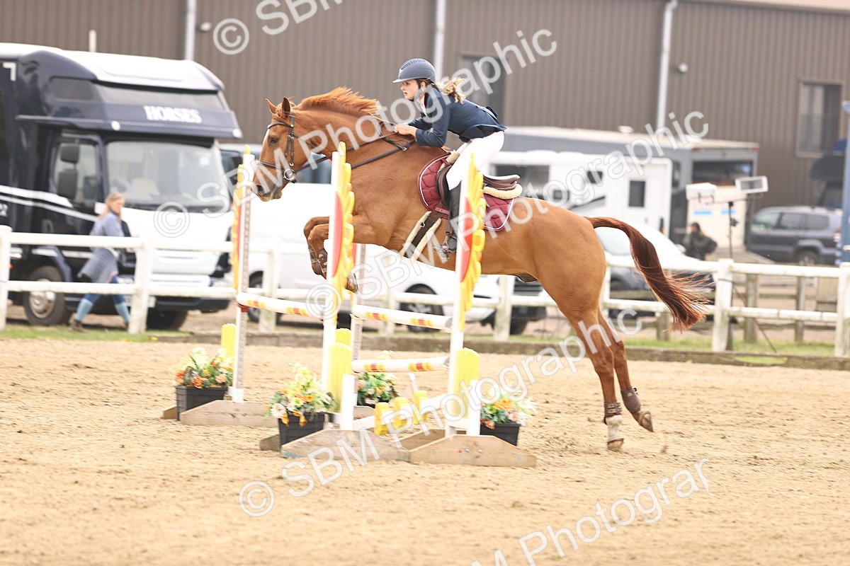  - Class 15 - Senior British novice - 90cm