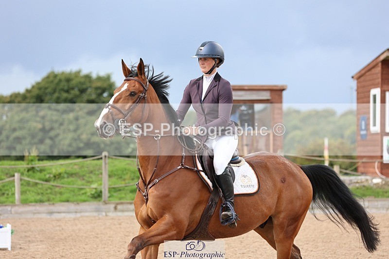 250911-122417-01436 - Cls 3 Snr Foxhunter