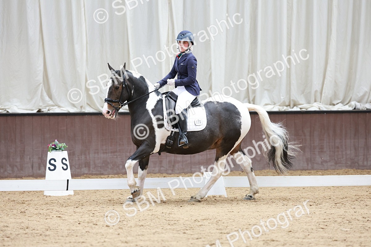 SBM_009822 - Class 6b - Novice 6 - 12.40-13.43