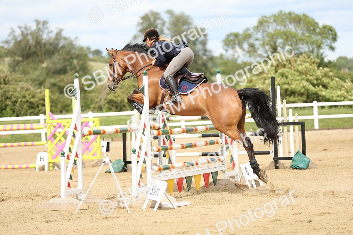 SBM_001377 - Class 5 - Senior Foxhunter - 1.20m