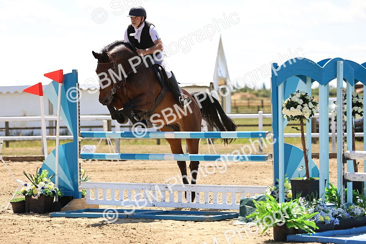 SBM_014474 - Class 15 - Senior Newcomers - 1.10m Open