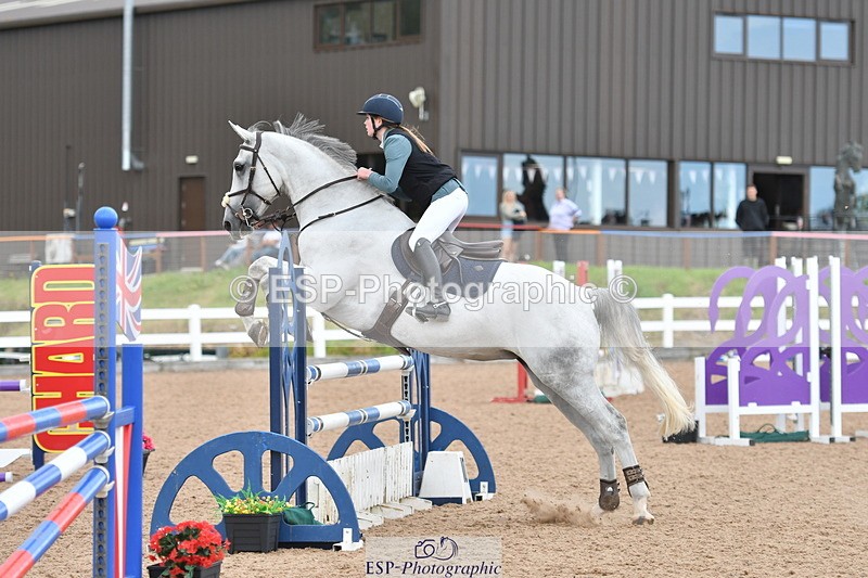 240727A-160827-06580 - Cls 24 1.05m Amateur Qualifier