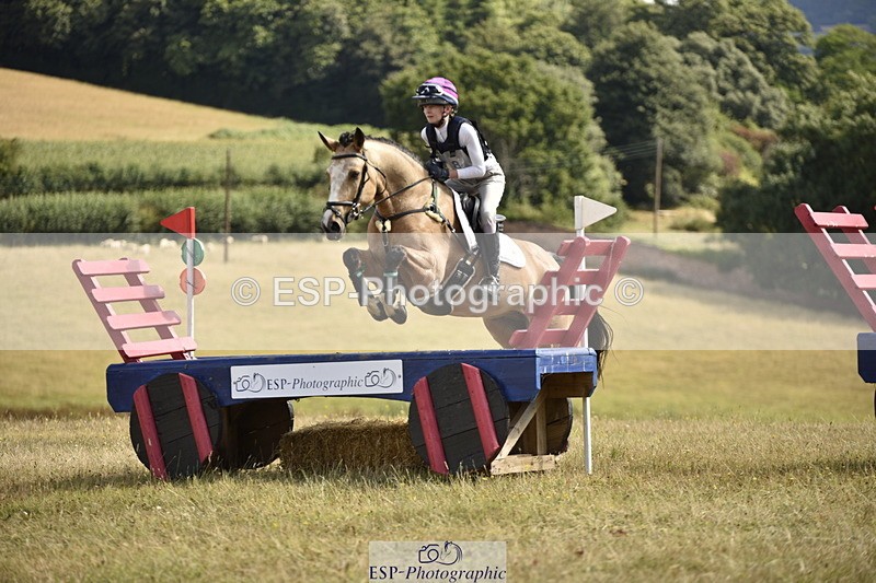 250802A-103812-01155 - A-008-Sophia.Vestey-BURDAL.DUKE