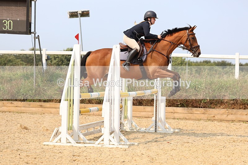 3E7A1442 - Class 4: Senior British Novice/90cm open