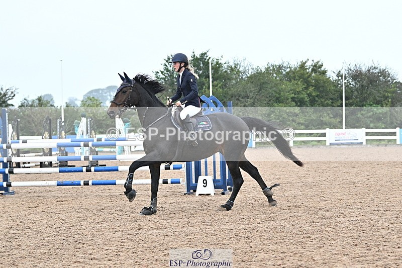 240925A-123509-00592 - Cls 3 Snr 1.05m Open