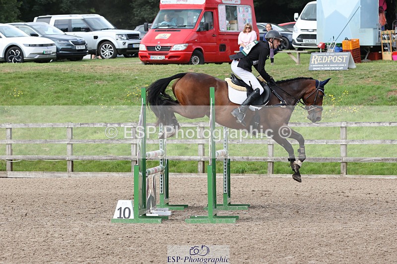 240804-100933-10920 - 359-Max_Forster-HOLD_ON_MY_HEART