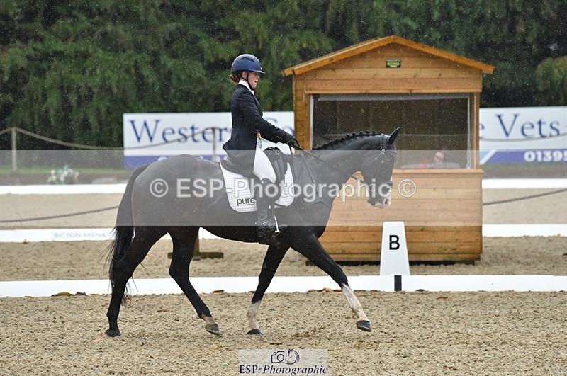 231018-145156-00652 - 004-CARTOON.HERO-Sophie.Wildern-DR