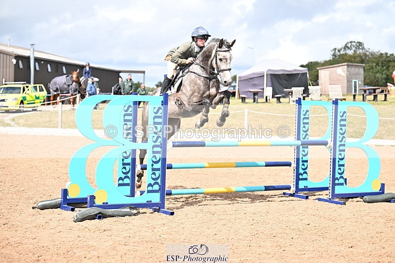 250827B-135939-00660 - Cls 4 Snr Newcomers 1.10m