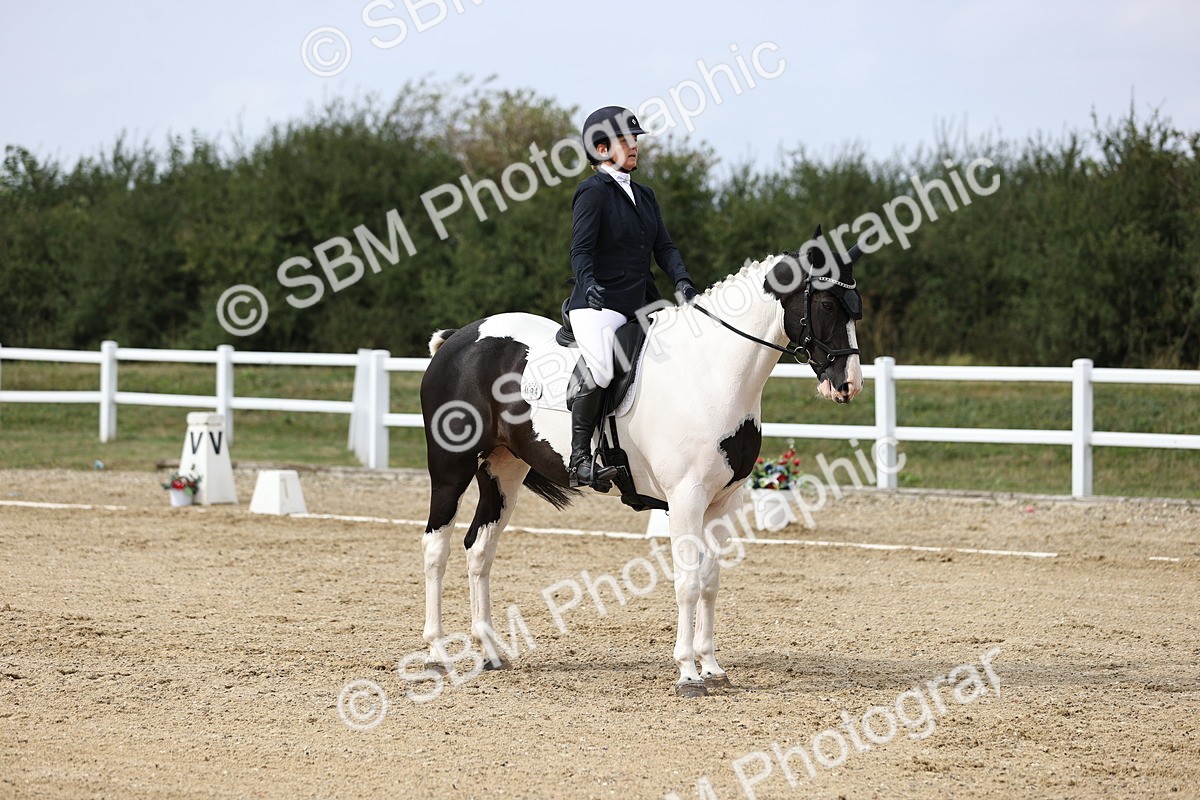 SBM_017992 - Class 14 - Novice 23 - 15.16-16.19